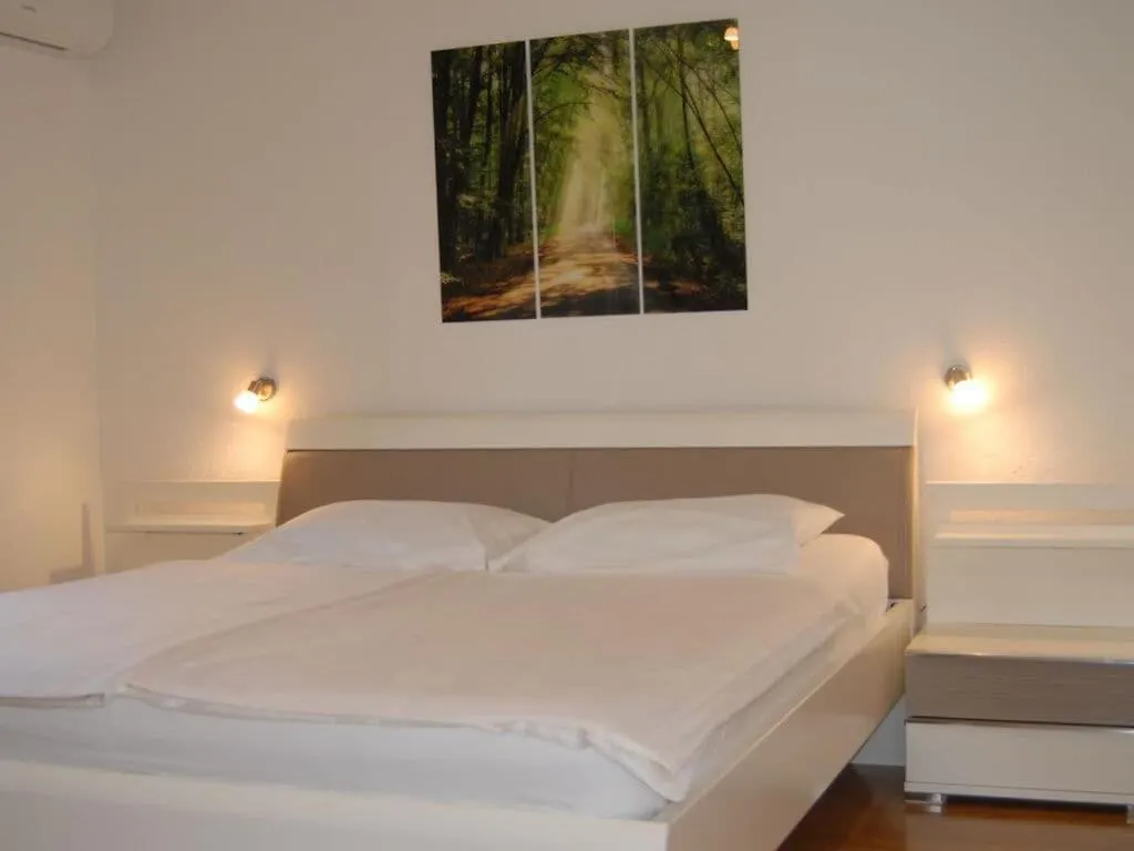 Mesmerising Apartment In Punat