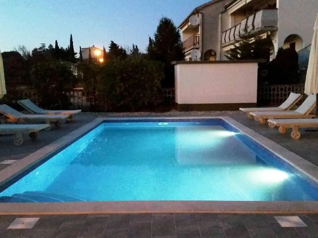 Mesmerising Apartment In Punat